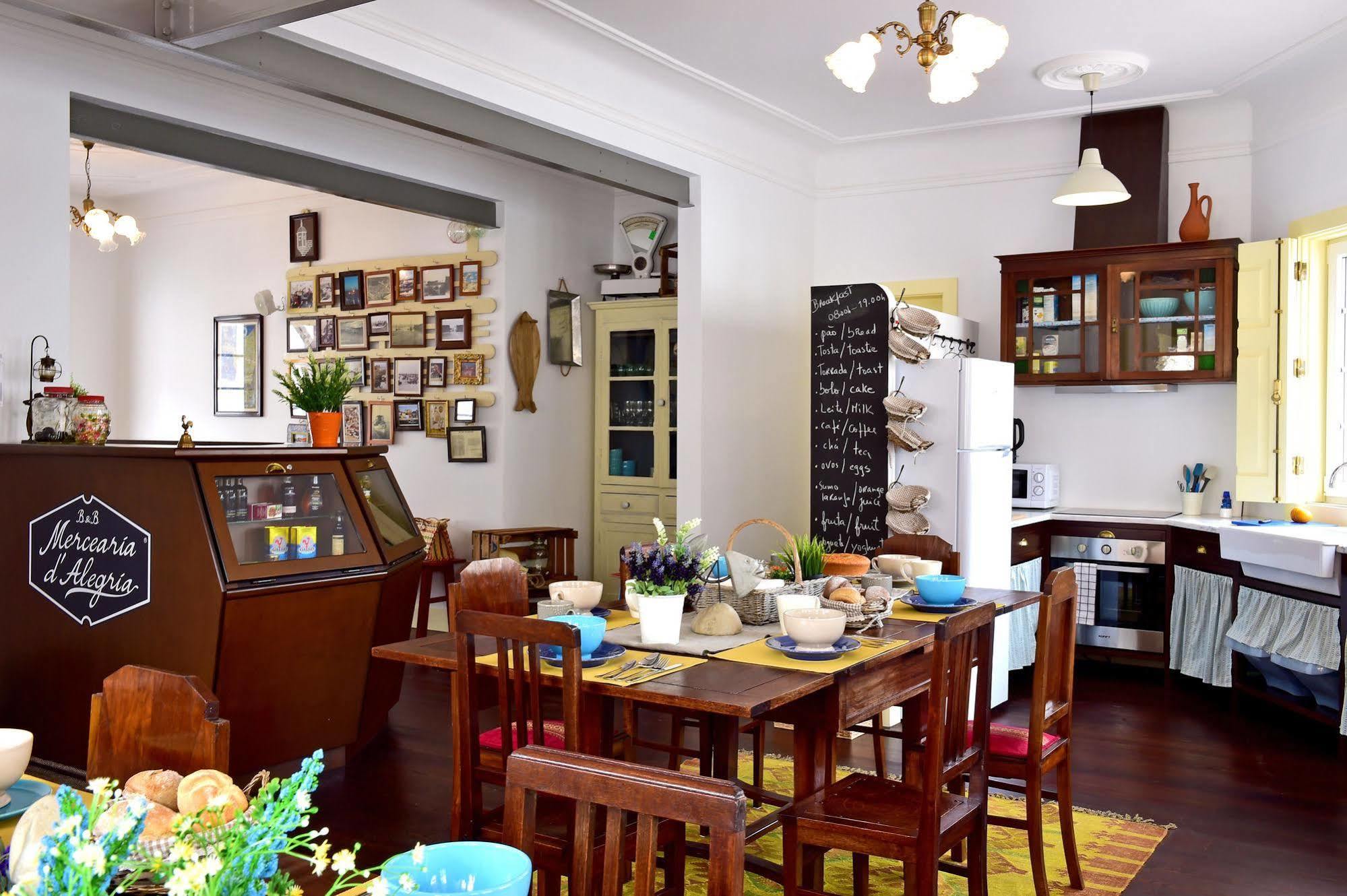 Mercearia D'Alegria Boutique B&B Peniche Eksteriør billede